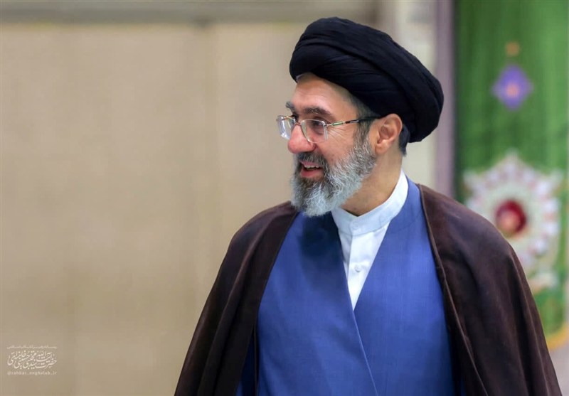 روایت‌های تازه‌ای از عمق ساده‌زیستی آیت‌الله سیدمجتبی خامنه‌ای
